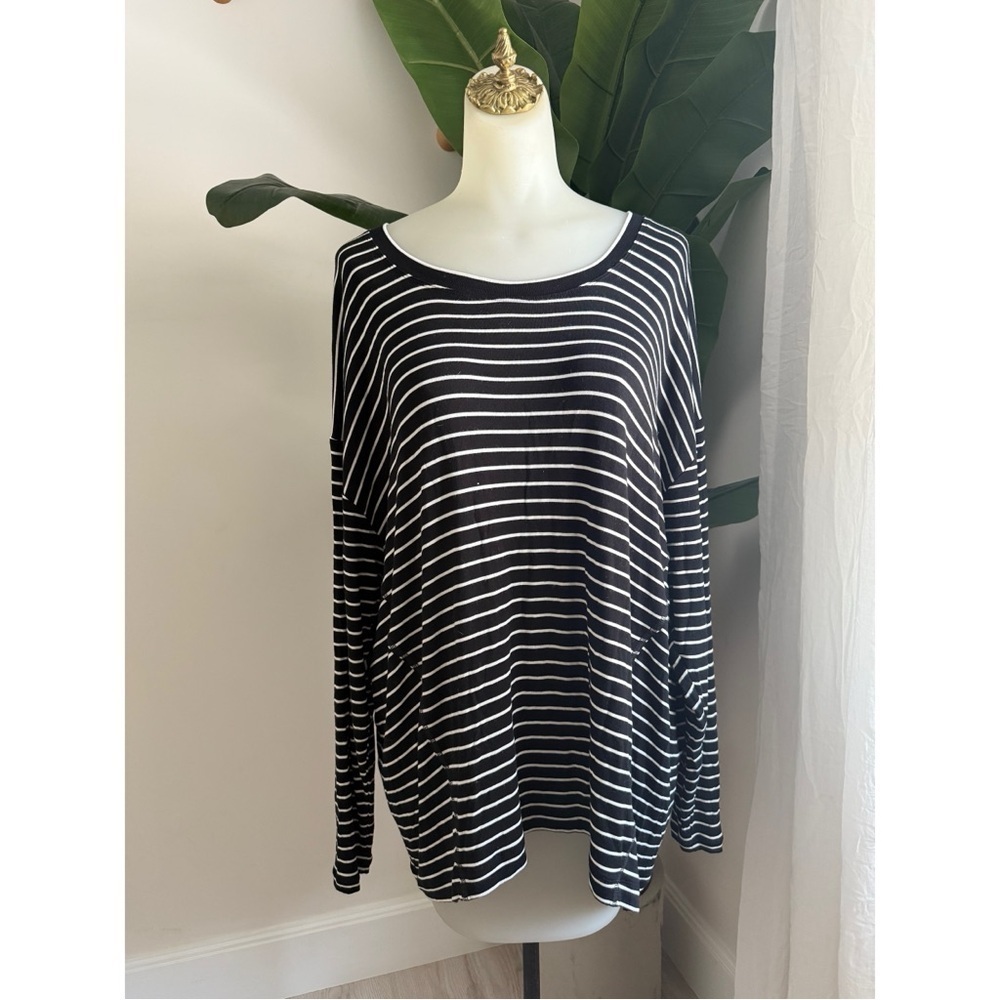 Cabi Striped Cross Walk Tee Tunic Loose Fit Size Medium Black and White